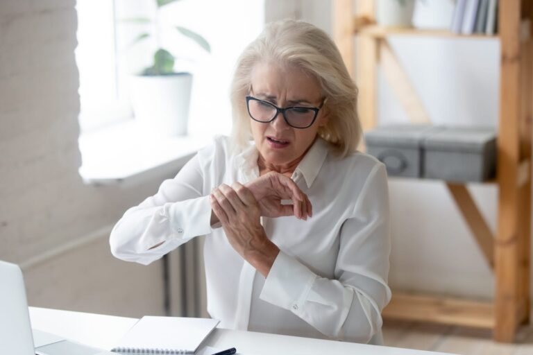 does Medicare cover carpal tunnel surgery