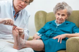 does Medicare cover routine foot care